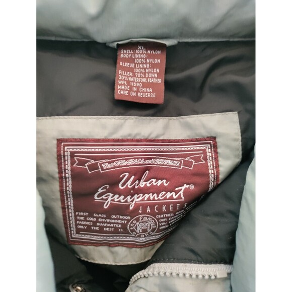 Extra Large Unisex Urban Equipment Gray Puffer Jacket With Removable Sleeves - Picture 7 of 16